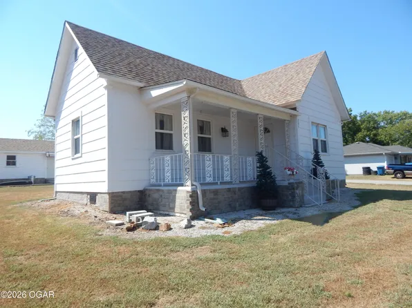 297 N Davis Ave, Oronogo, MO 64855