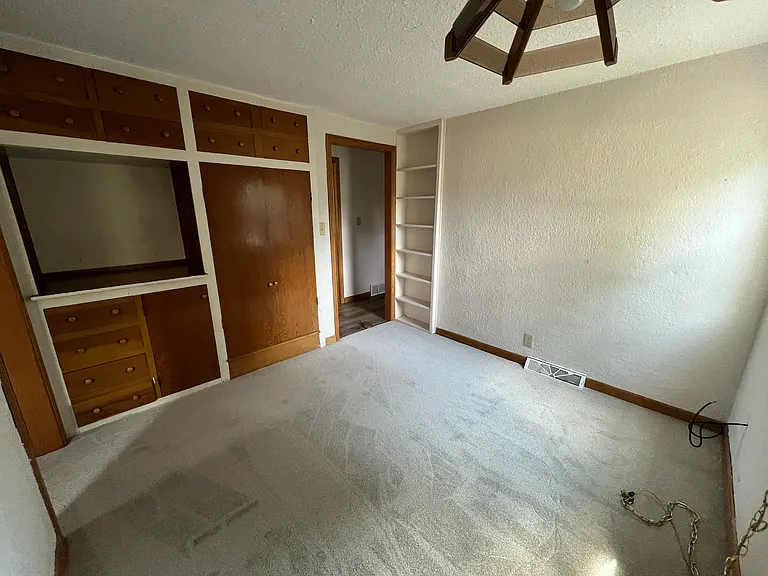 4521 W Chicago St — Photo 5