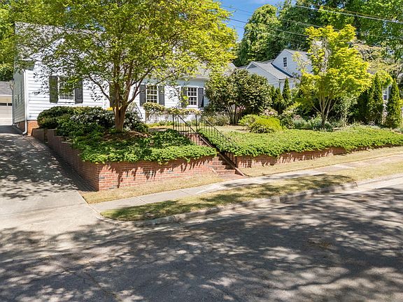 4th image of 1712 Arlington St