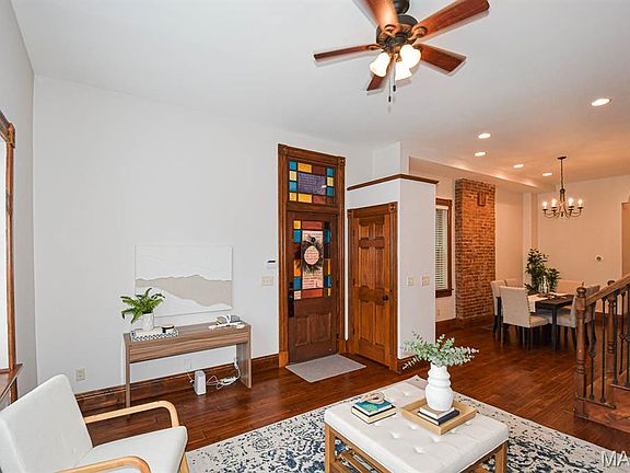3rd image of 1932 Withnell Ave
