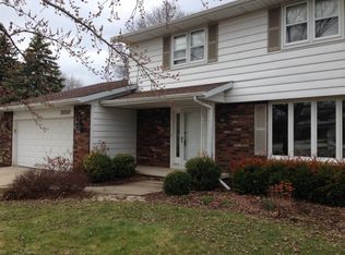 3010 Riviera Rue, Green Bay, WI 54301