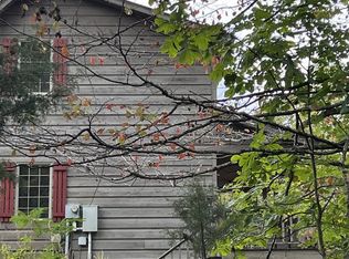 7300 Lillydale Rd, Byrdstown, TN 38549