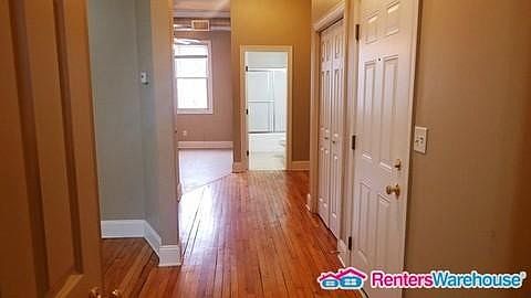 2nd image of 2714 Lyndale Ave S