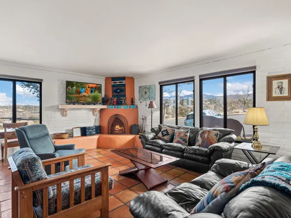 320 Artist Rd #8, Santa Fe, NM 87501