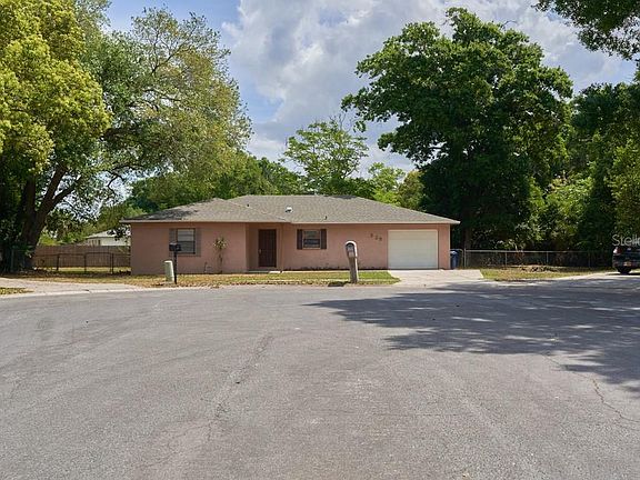 3rd image of 325 Coronado Ct