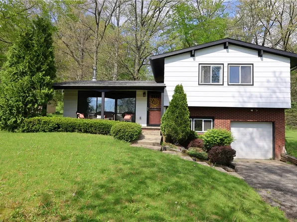 2878 Old Plank Rd, New Castle, PA 16105