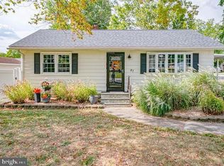 87 Lincoln Dr, Pennsville, NJ 08070