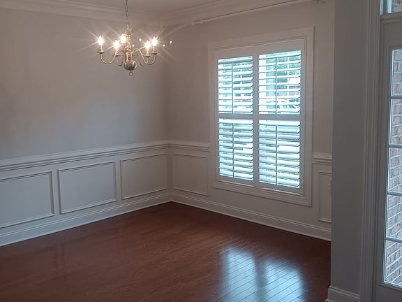 5th image of 5024 Gorham Ave