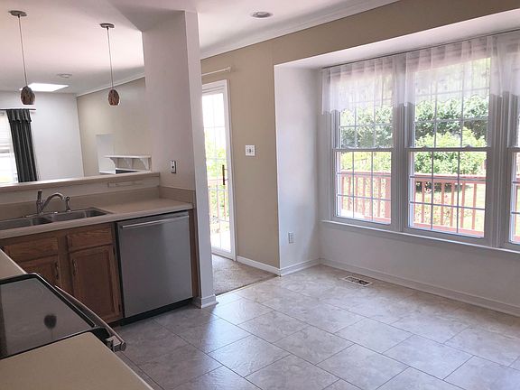5th image of 12436 Grace Hill Ln