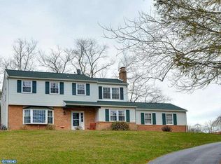 1526 Fox Run Dr, Coatesville, PA 19320