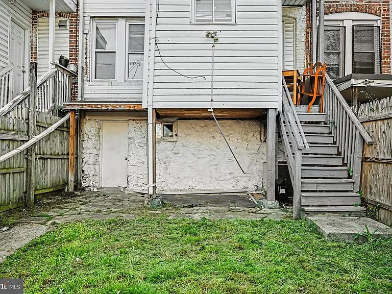 409 N Edgewood St — Photo 25