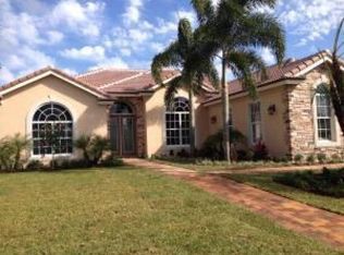 15665 Meadow Wood Dr, Wellington, FL 33414