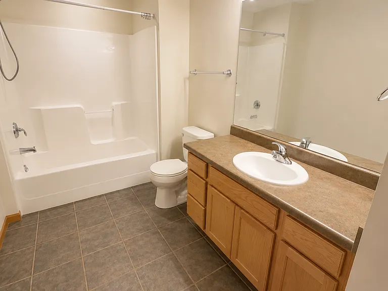 Cannery Square Apartments — Photo 20