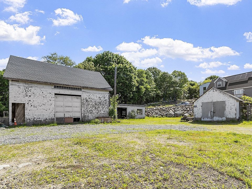 1st image of 2 Deacon Farm Ln
