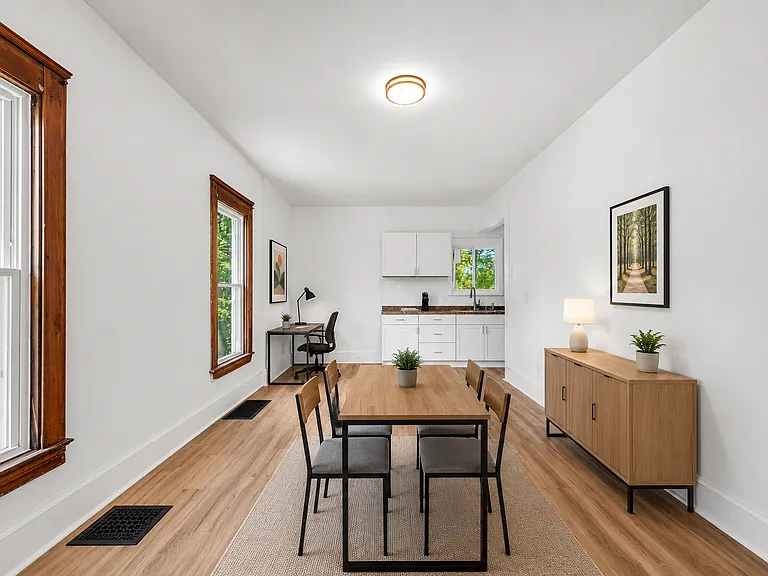 9403 Lamont Ave — Photo 9
