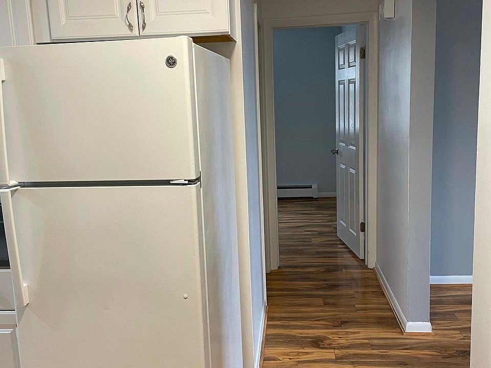 Great floor plan, good flow.