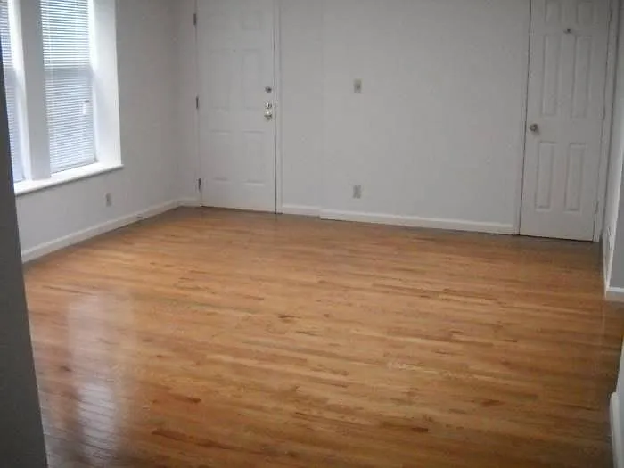 2 bed, 1.5 bath, 900 sqft, $1,375 — Photo 4