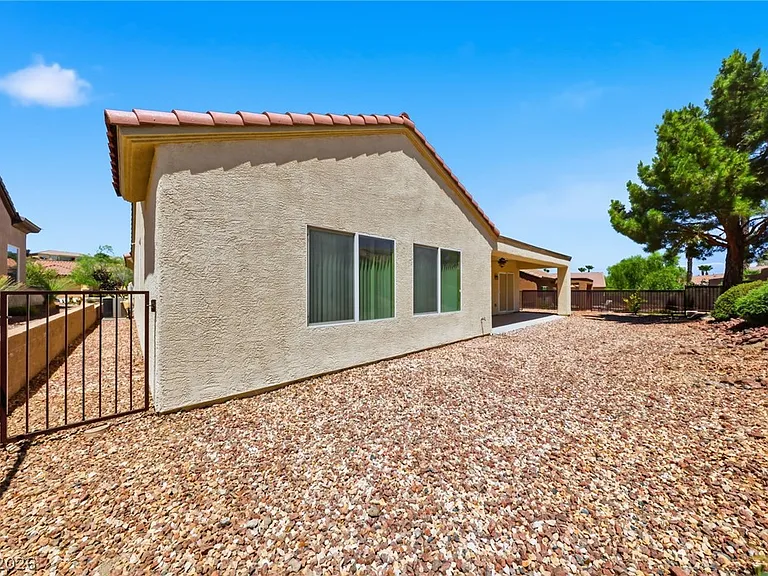 2148 Shadow Canyon Dr — Photo 42