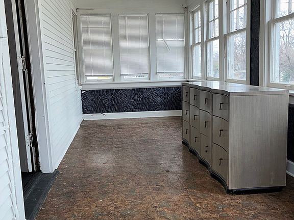 3rd image of 316 N Johnston Ave