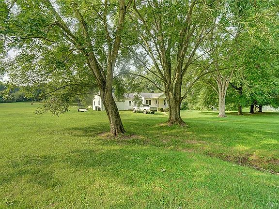 4th image of 4147 Routt Ln