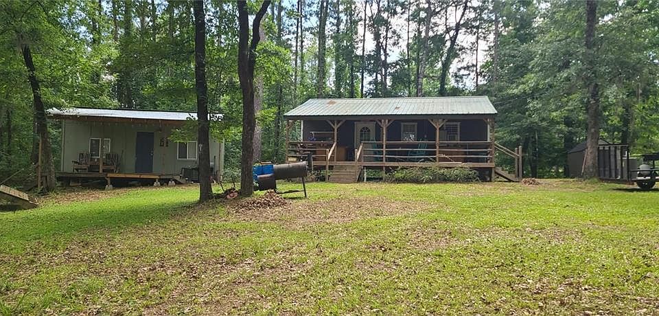 1st image of 1300 Johnson Cir