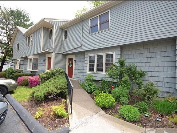 3rd image of 375 Glendale Ave