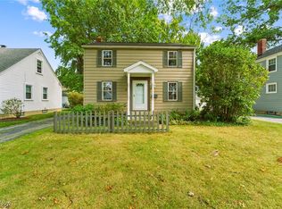 127 Inwood Blvd, Avon Lake, OH 44012