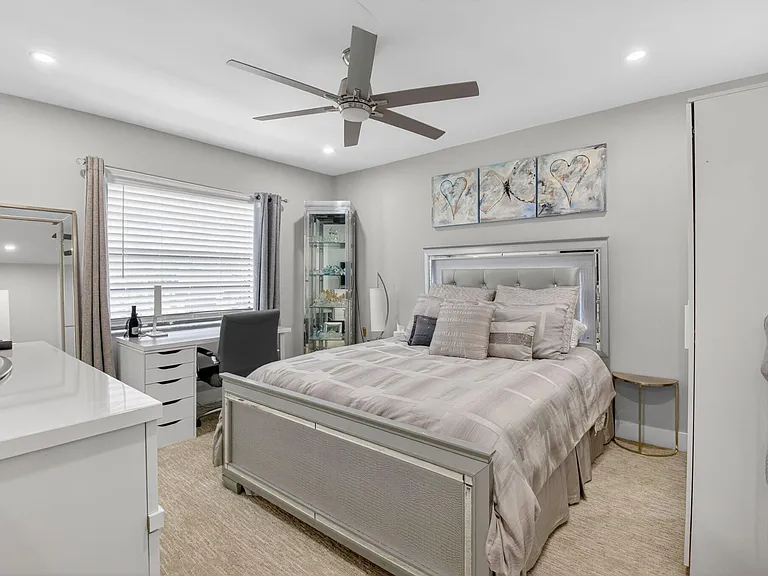 9299 Vista Del Lago #16D — Photo 23