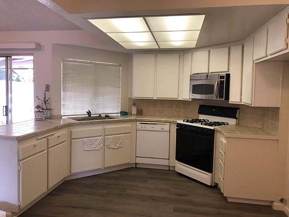 3rd image of 7405 Kara Dr
