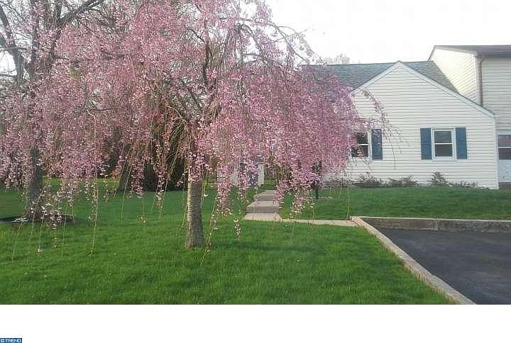 1st image of 148 Thomas Dr