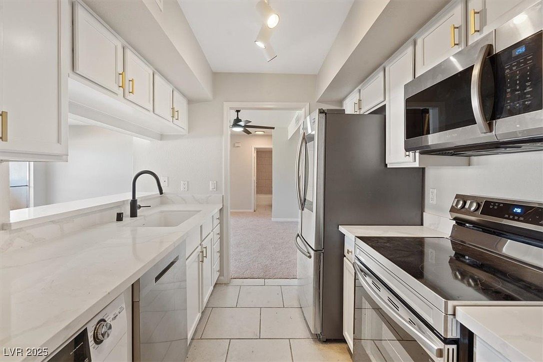 669 Oakmont Ave UNIT 3708