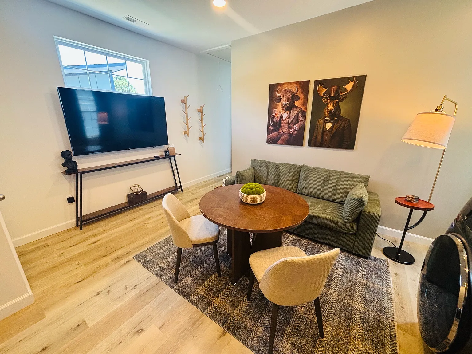 505 Sparella Street - B — Photo 4