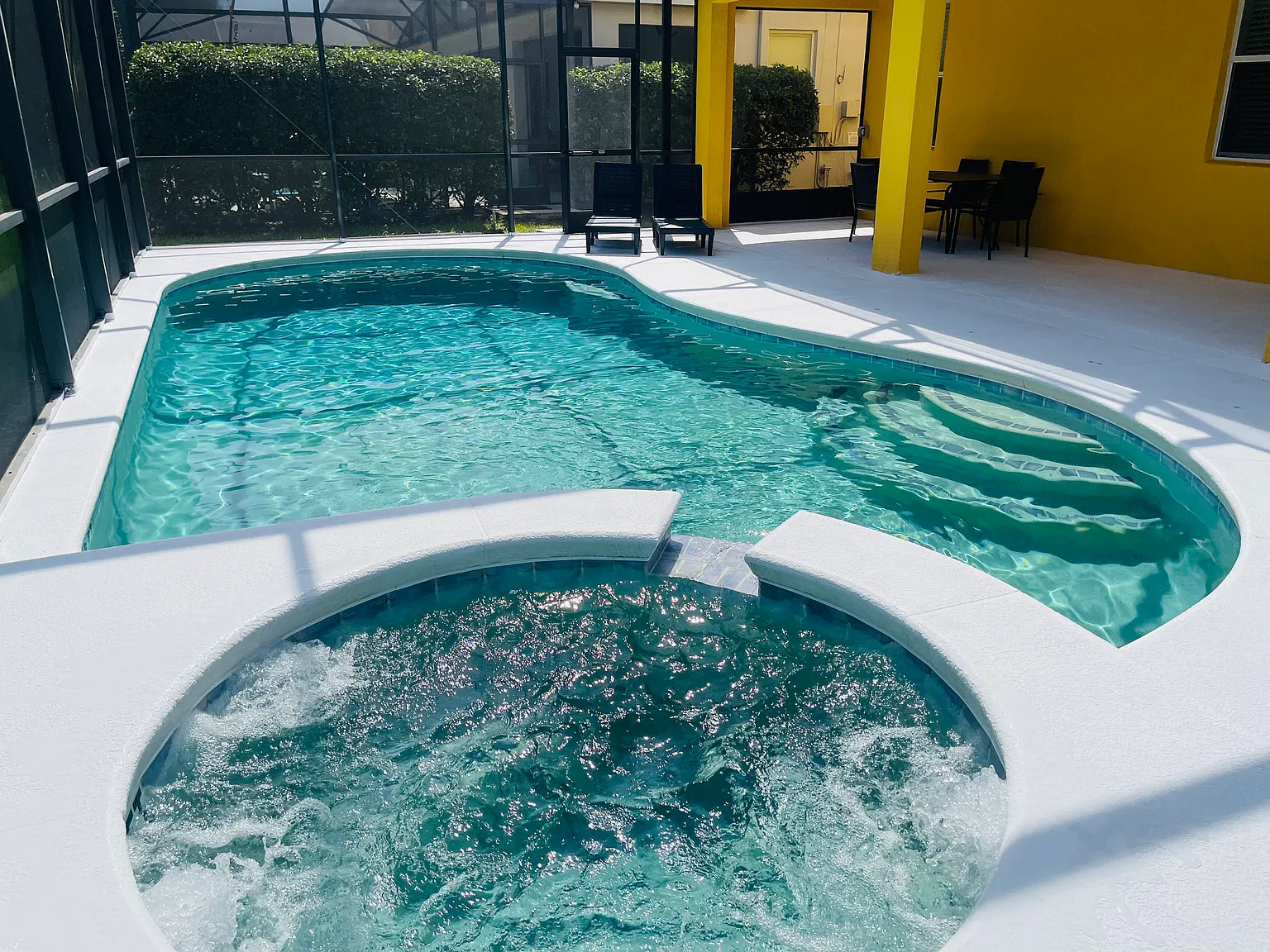6 bed, 2874 sqft, $4,000 — Photo 1