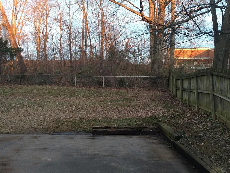 133 Needles Ct — Photo 7