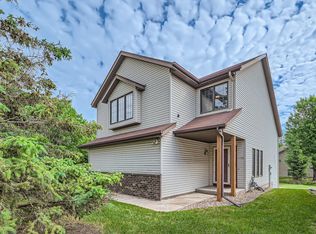 5702 Birch Trl, Shoreview, MN 55126