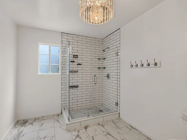 4260 Maplewood Pl — Photo 22