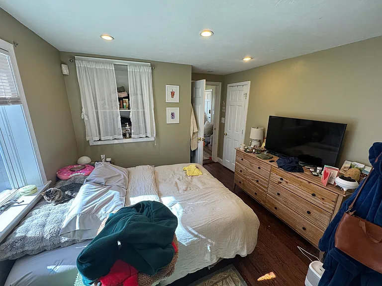 735A Somerville Ave #1 — Photo 10