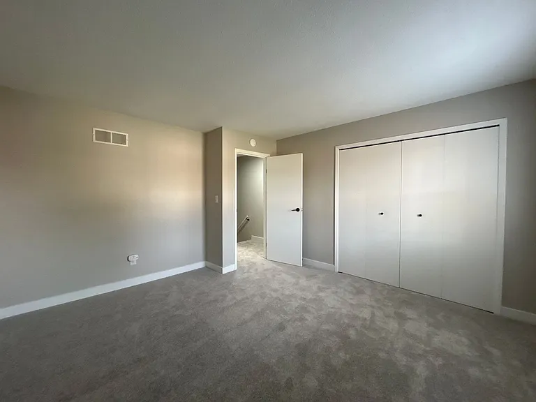 5017 Birchwood Ln — Photo 11