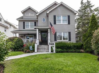 151 Spencer Ave, Lynbrook, NY 11563
