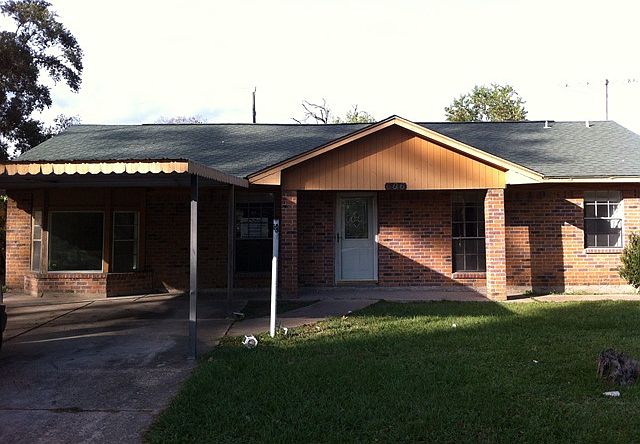 1st image of 606 Cypress Ave