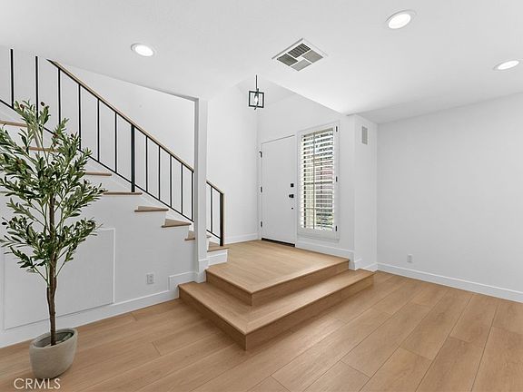 4th image of 1066 Sunwood Ln