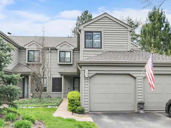 993 W Longmeadow Ct #1028, Barrington, IL 60010