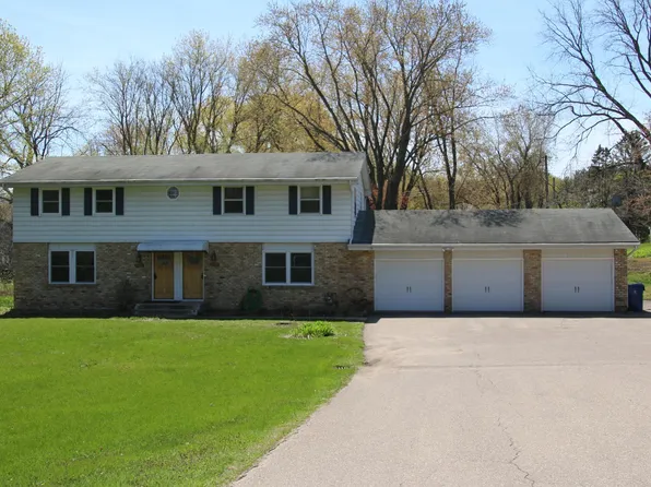 23945 Smithtown Rd, Excelsior, MN 55331