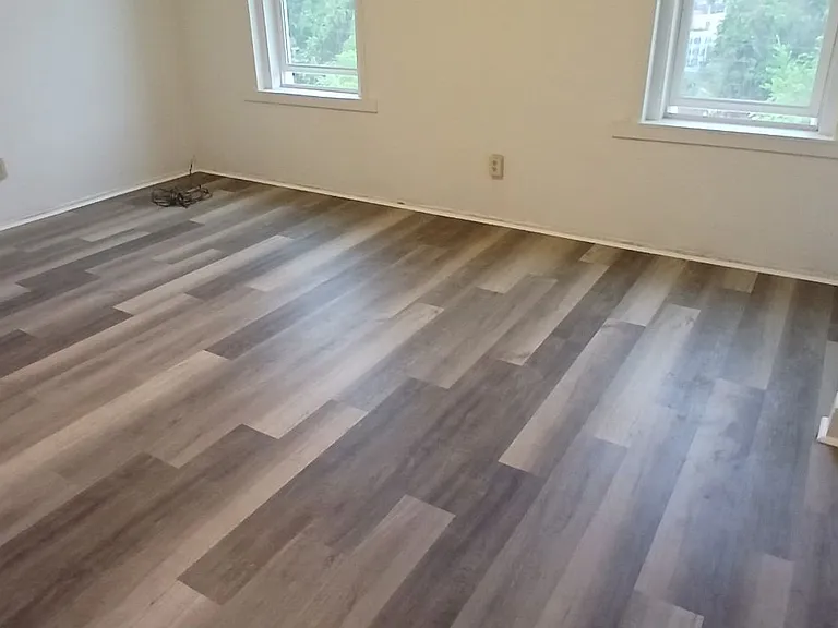 228 Wick St — Photo 1