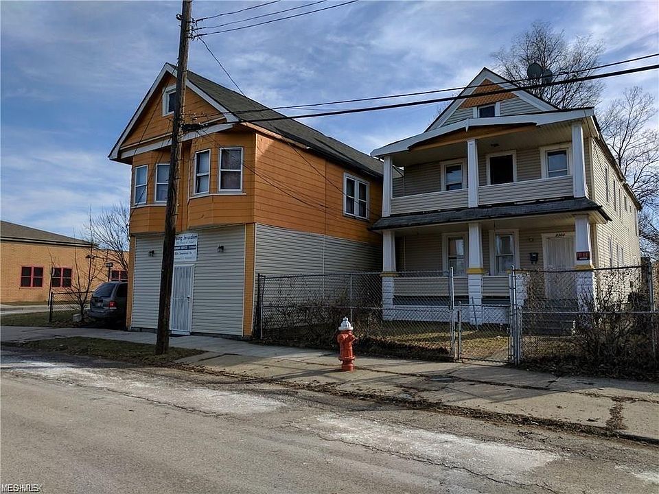 1st image of 8302 Sowinski Ave #8306