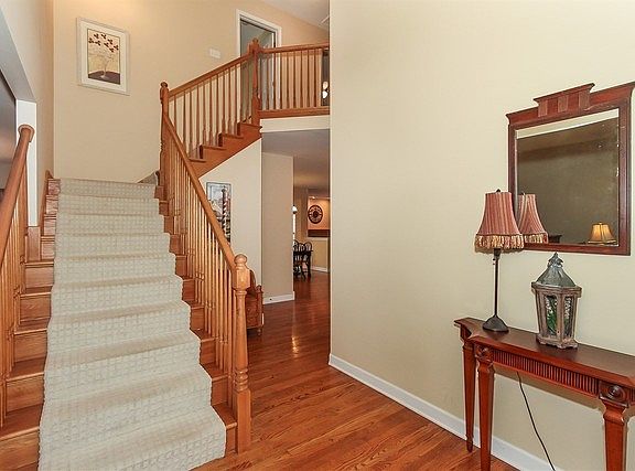 2nd image of 206 Weston Ct