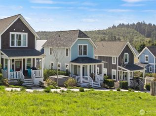 90 Flash Ln, Pacific Beach, WA 98571
