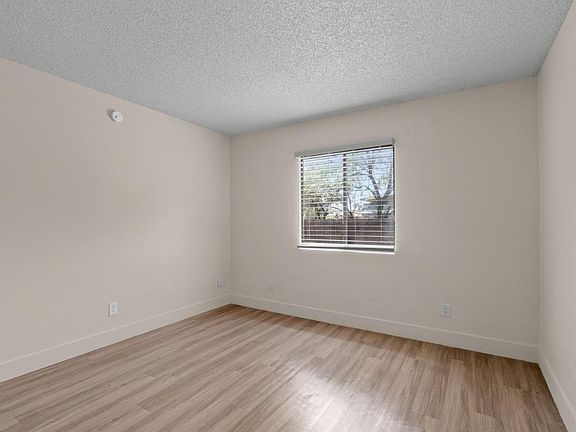 5th image of 2942 N Edith Blvd #2942