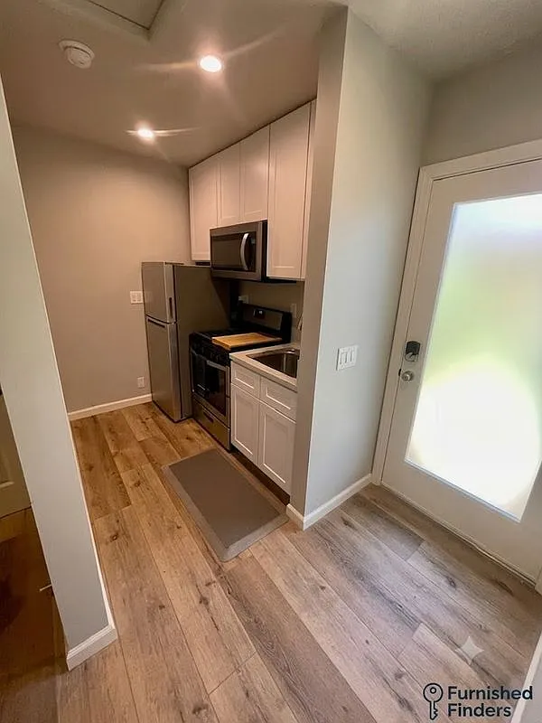 Studio, 1.0 bath, 500 sqft, $2,000 — Photo 4
