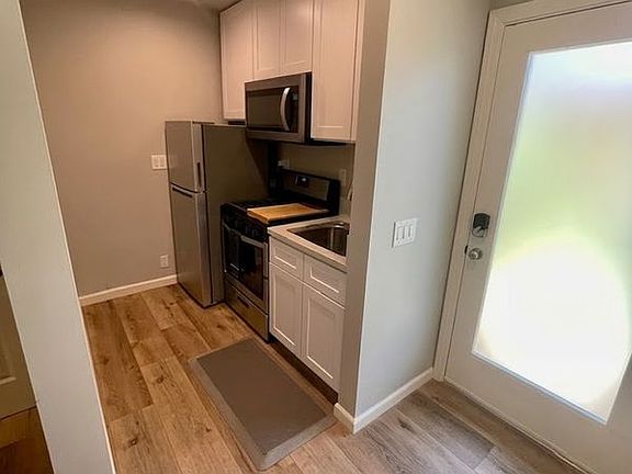 4th image of 13224 Herrick Ave Studio 1